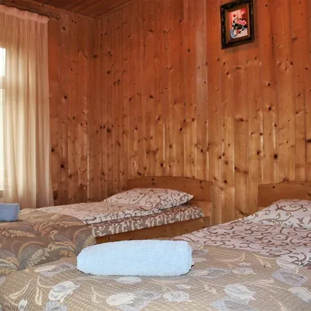Guest house Три Брати