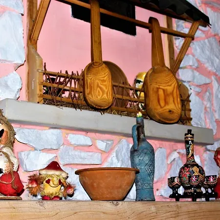 Три Брати Guest house *