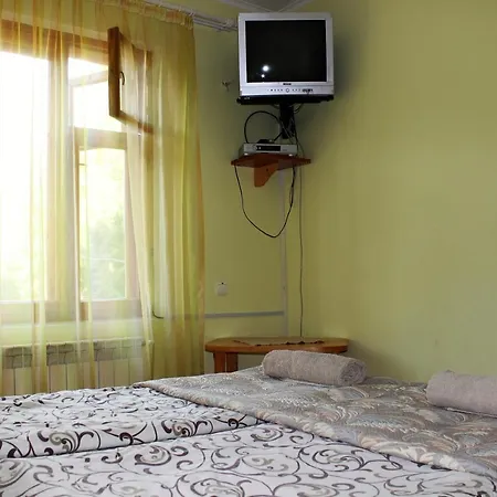 Guest house Три Брати