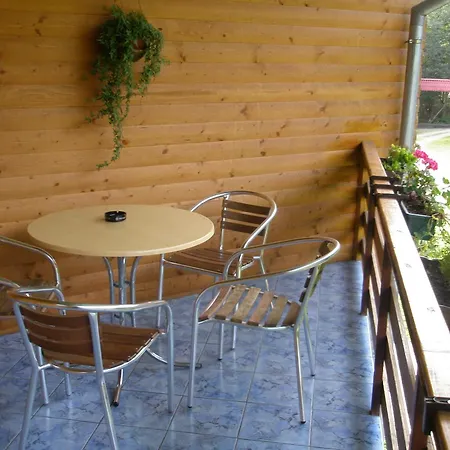 Три Брати Guest house