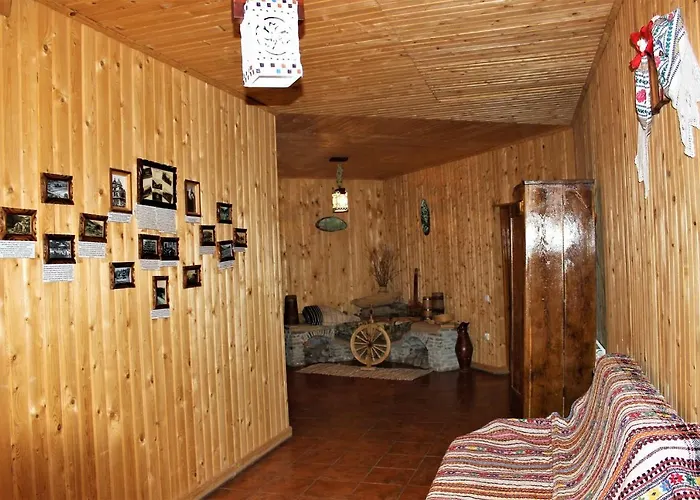 Три Брати Guest house Grebenov
