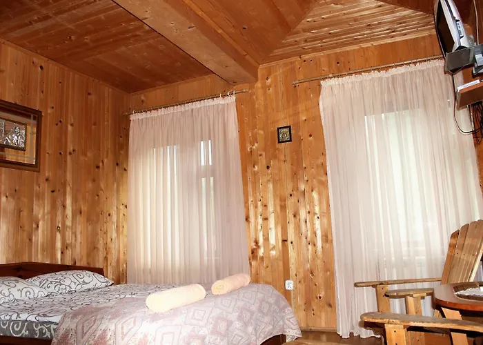 Три Брати Guest house Grebenov