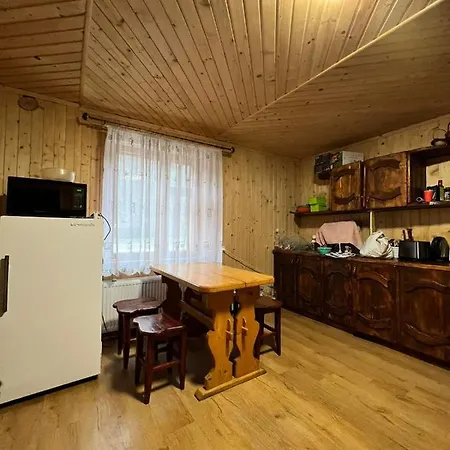 Три Брати *