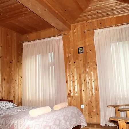 Три Брати Guest house Grebenov