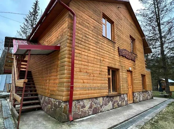 три брати *